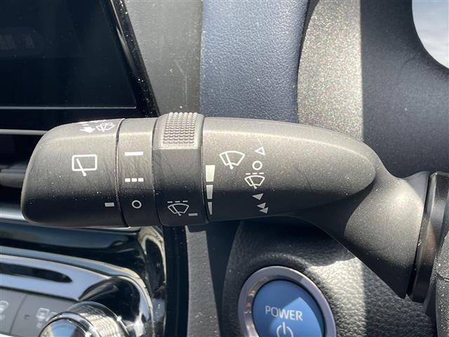 Toyota AQUA 2023 7424983-21