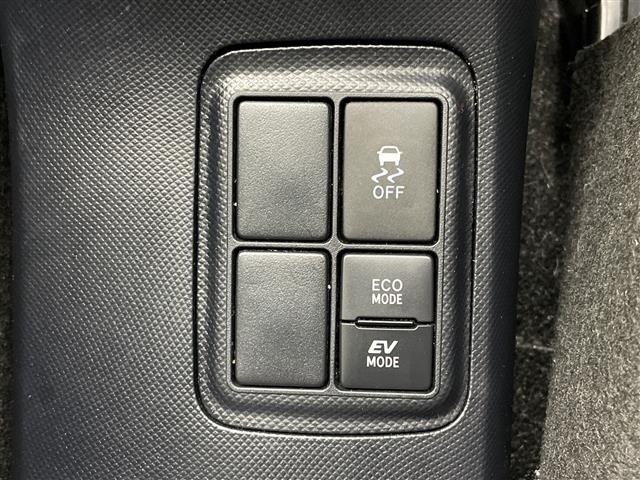 Toyota AQUA 2019 7424986-11