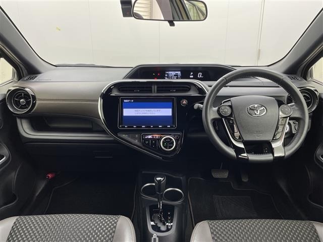 Toyota AQUA 2019 7424986-15