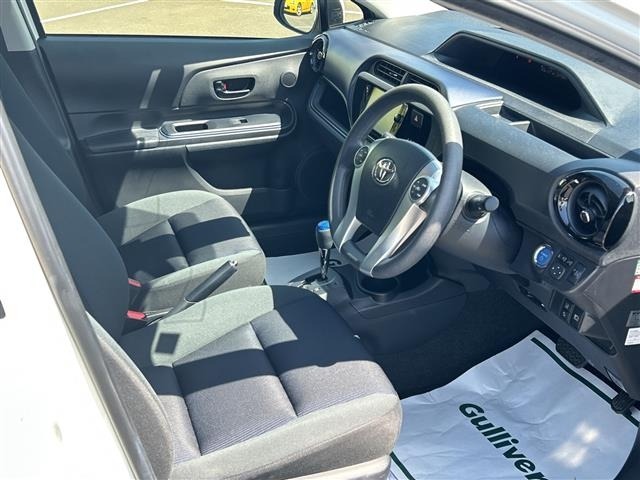 Toyota AQUA 2016 7424991-19