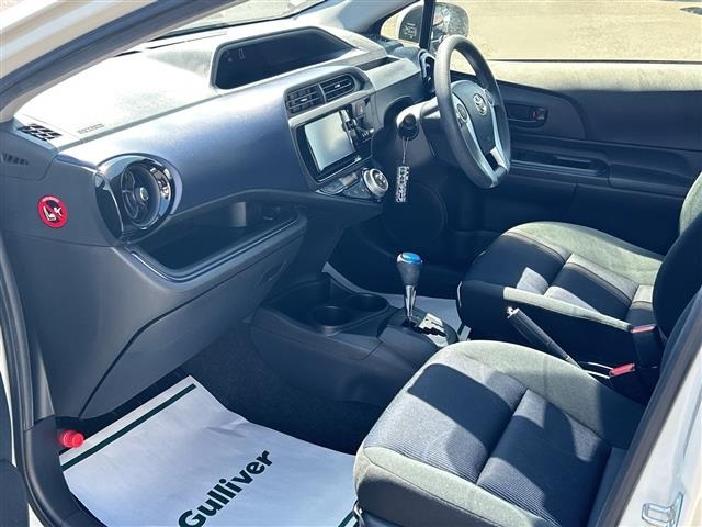 Toyota AQUA 2016 7424991-21