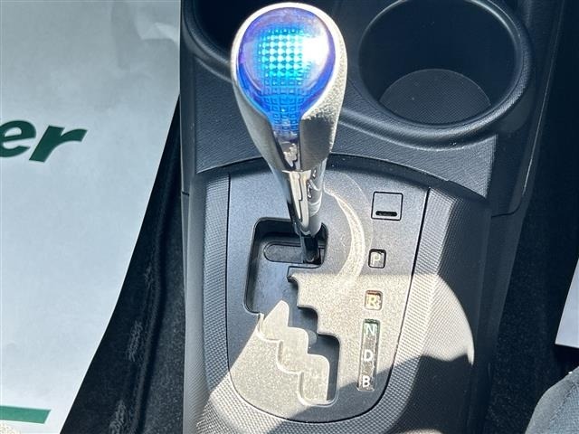 Toyota AQUA 2016 7424991-6