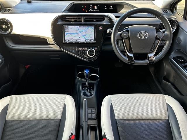 Toyota AQUA 2018 7425003-14