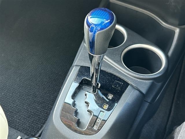 Toyota AQUA 2018 7425003-21