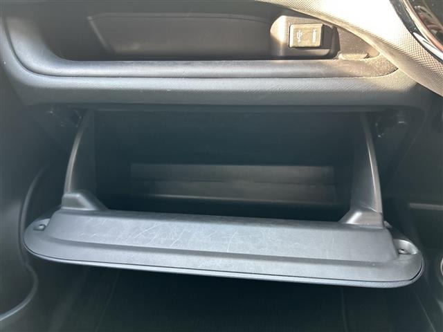 Toyota AQUA 2018 7425003-7