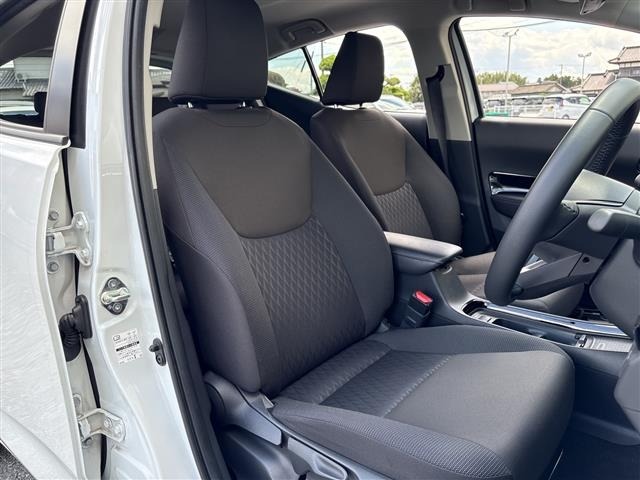 Toyota AQUA 2024 7425022-11