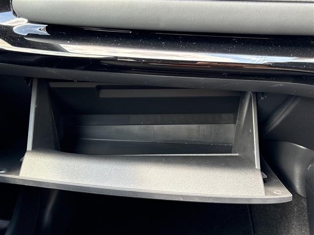 Toyota AQUA 2024 7425022-6