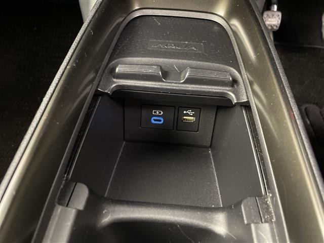 Toyota AQUA 2021 7425034-2