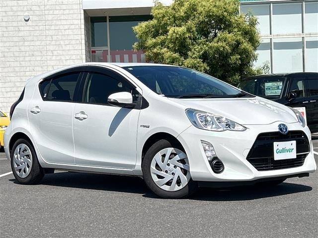 Toyota AQUA 2017 7425037-0