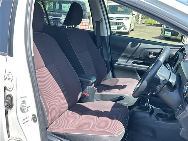 Toyota AQUA 2017 7425037-1