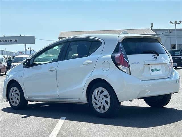 Toyota AQUA 2017 7425037-13