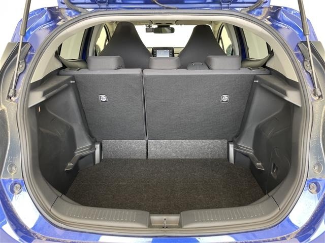 Toyota AQUA 2022 7425042-12