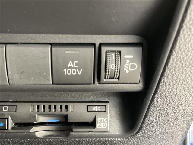 Toyota AQUA 2022 7425042-3