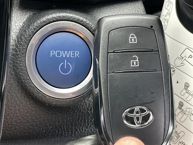 Toyota AQUA 2022 7425042-5