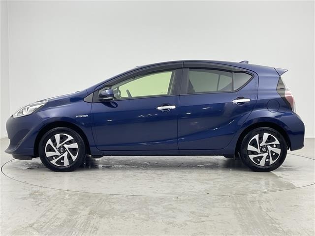 Toyota AQUA 2019 7425050-2