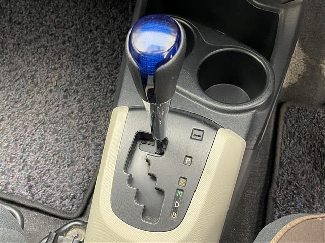 Toyota AQUA 2012 7425051-10