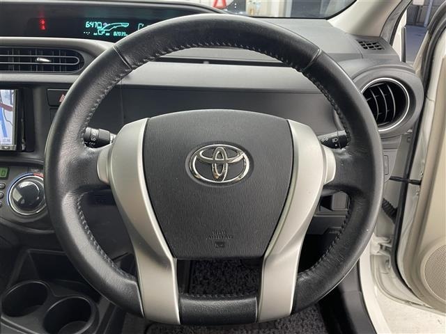 Toyota AQUA 2012 7425051-3
