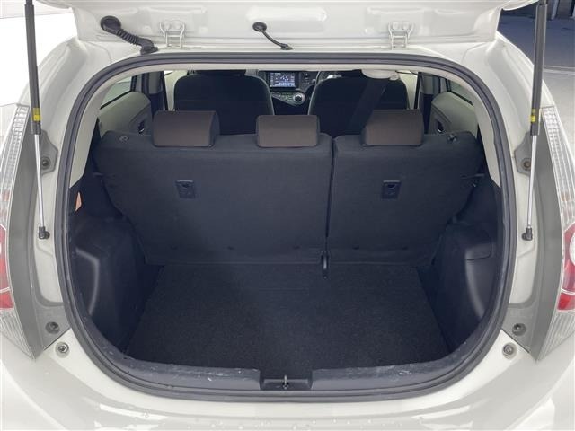 Toyota AQUA 2012 7425051-6