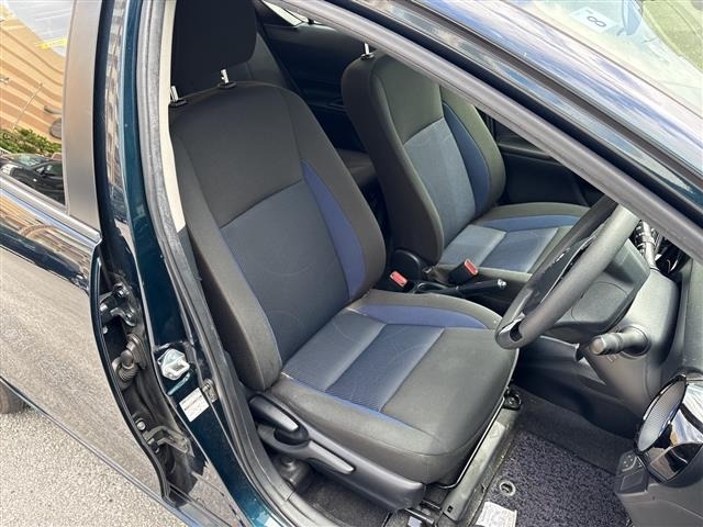 Toyota AQUA 2017 7425065-6
