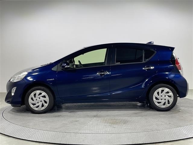 Toyota AQUA 2017 7425078-6
