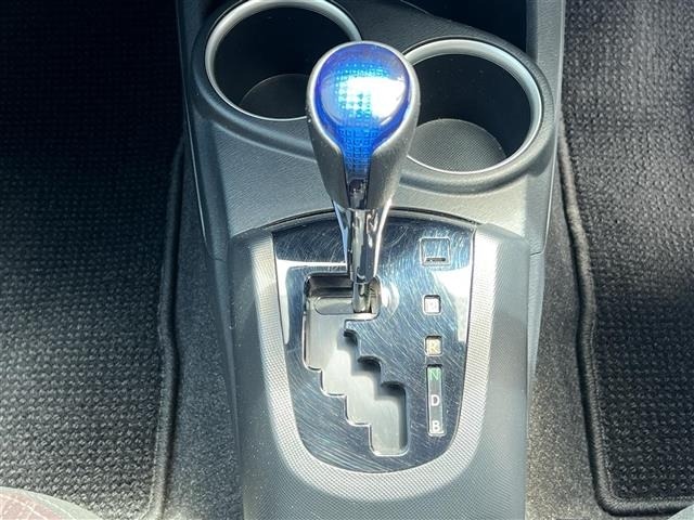 Toyota AQUA 2017 7425079-1