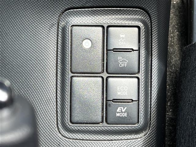 Toyota AQUA 2017 7425079-3