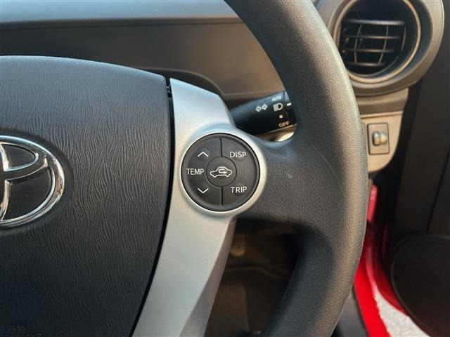 Toyota AQUA 2013 7425082-1