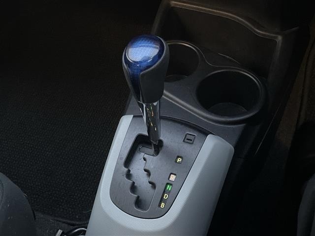 Toyota AQUA 2013 7425082-11