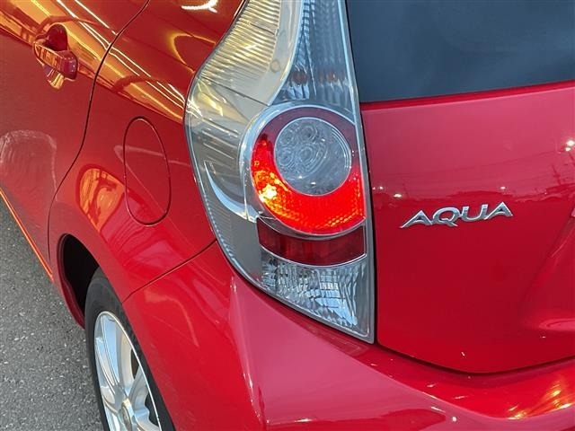 Toyota AQUA 2013 7425082-13