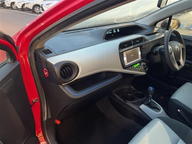 Toyota AQUA 2013 7425082-22