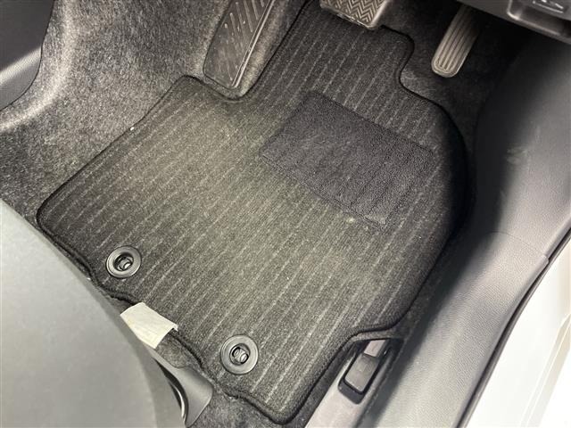 Toyota AQUA 2024 7425088-14