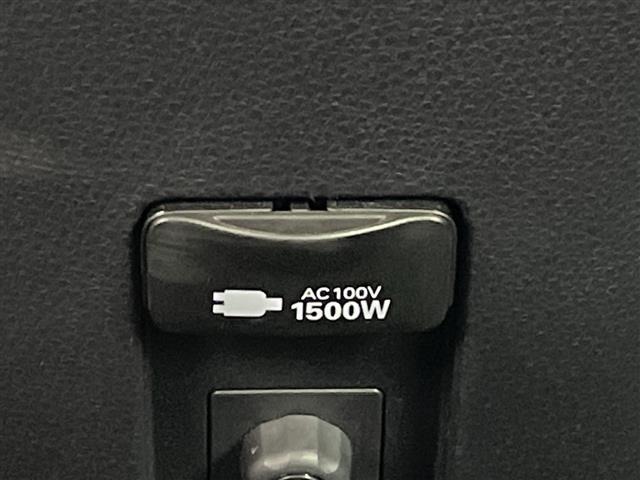 Toyota AQUA 2024 7425088-9