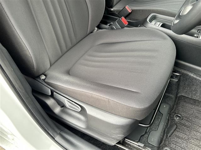 Toyota AQUA 2022 7425095-20