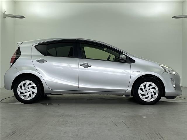 Toyota AQUA 2016 7425096-1