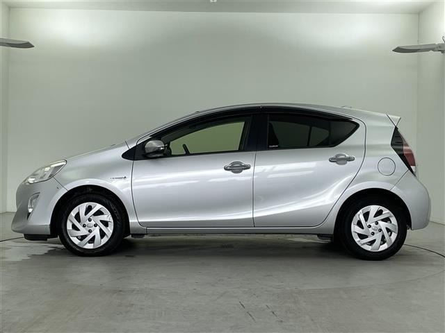 Toyota AQUA 2016 7425096-2