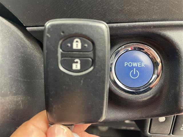 Toyota AQUA 2015 7425100-12
