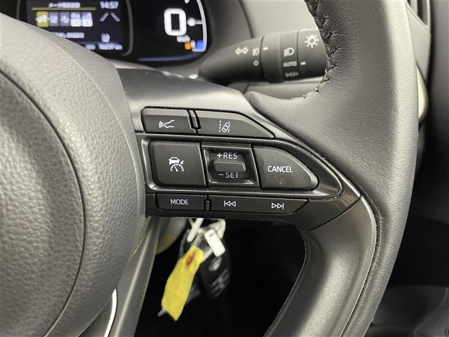 Toyota AQUA 2023 7425101-8