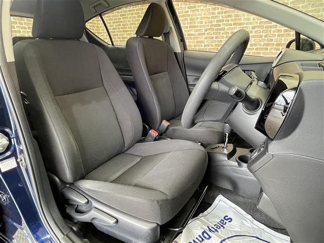 Toyota AQUA 2019 7425117-12