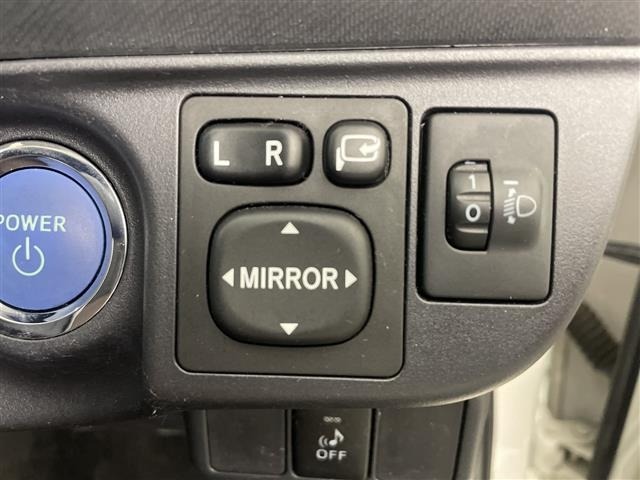 Toyota AQUA 2013 7425121-19