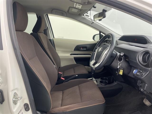 Toyota AQUA 2013 7425121-3