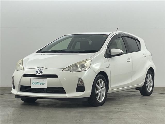Toyota AQUA 2013 7425121-6
