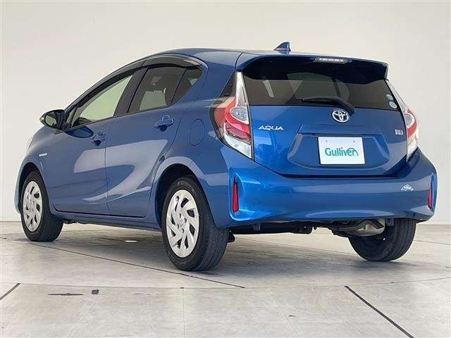 Toyota AQUA 2017 7425137-4
