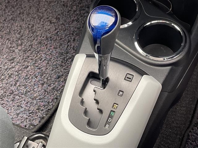 Toyota AQUA 2012 7425151-12