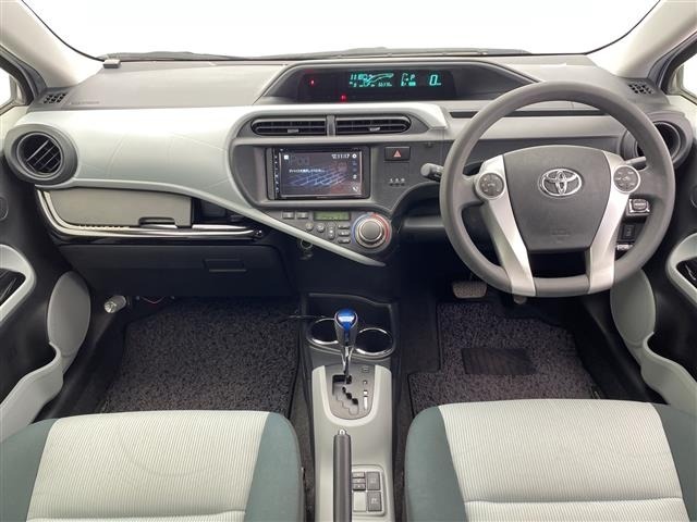 Toyota AQUA 2012 7425151-15