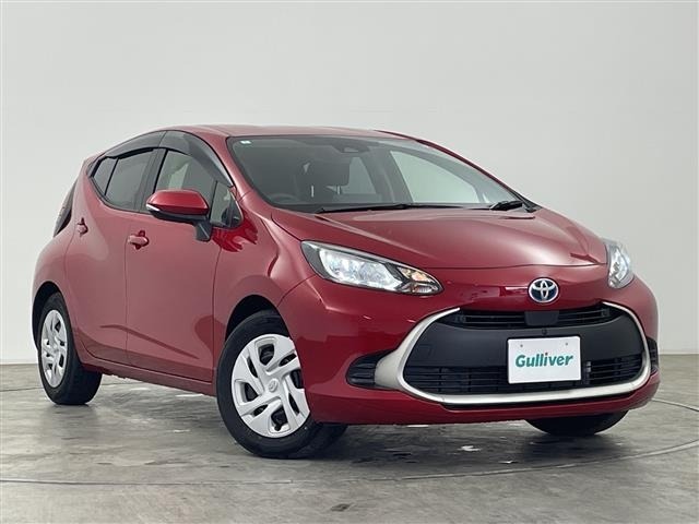 Toyota AQUA 2024 7425152-0