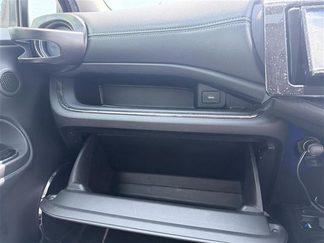 Toyota AQUA 2016 7425157-6