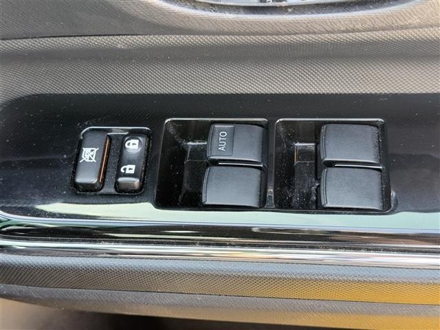 Toyota AQUA 2016 7425157-7