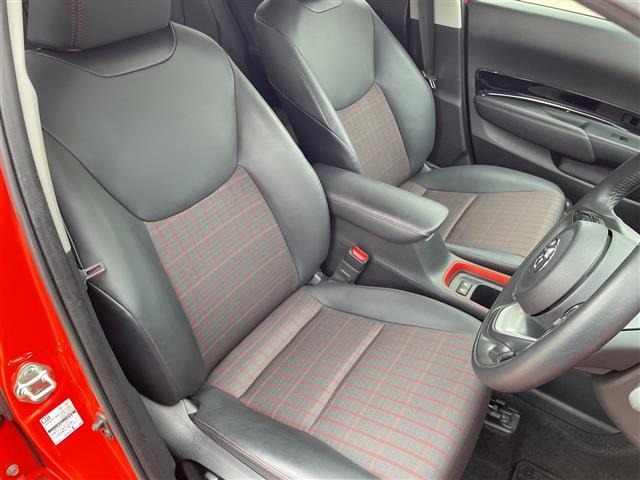 Toyota AQUA 2023 7425168-20