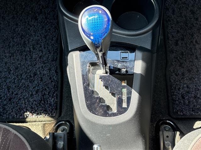 Toyota AQUA 2015 7425171-11