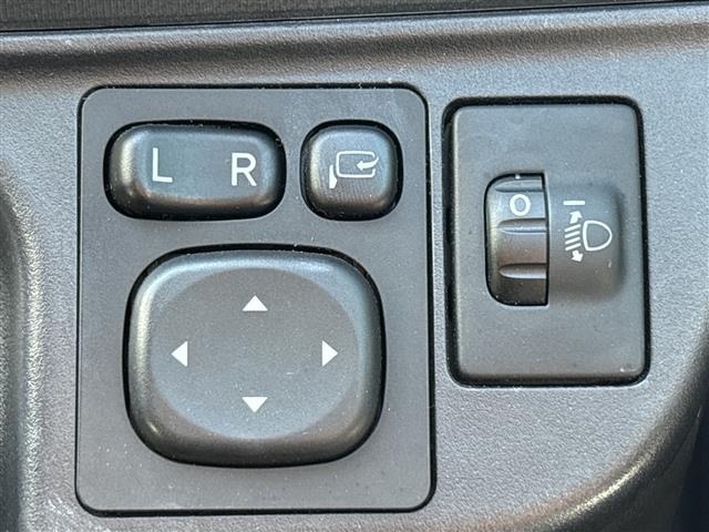 Toyota AQUA 2015 7425171-20